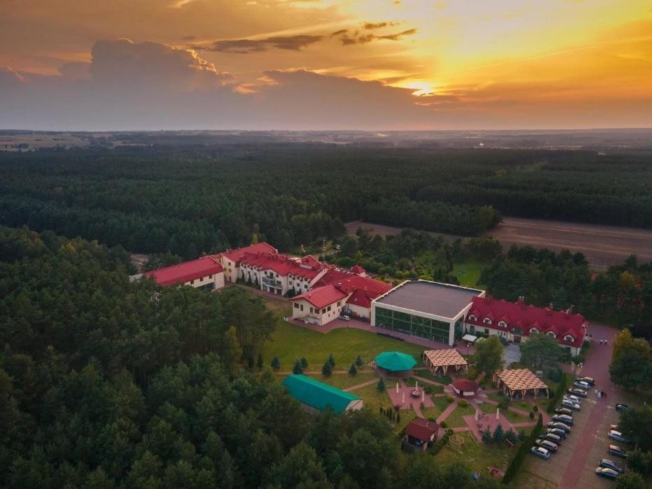 Hotel Kawallo Słubice Buitenkant foto