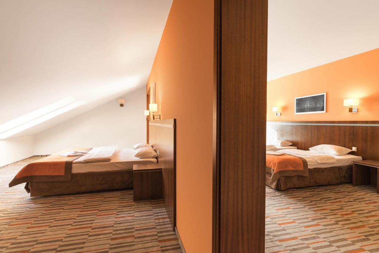Hotel Kawallo Słubice Buitenkant foto